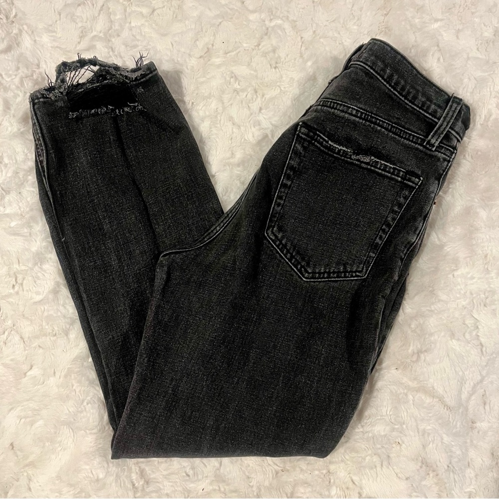 Abercrombie & Fitch The Ankle Straight Ultra High Rise Jeans in Distressed Black - Picture 12 of 16